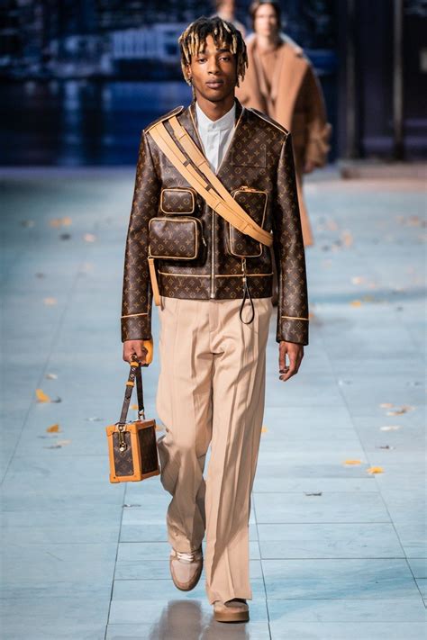 louis vuitton baju|louis vuitton men's clothes.